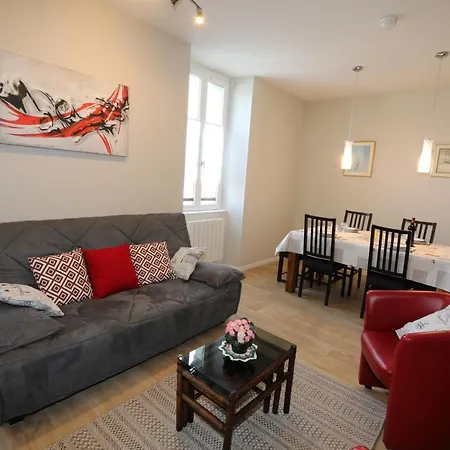 Apartment Le Flores Idealement Situe Centre Luz Appart T3 6 Personnes Parking Luz-Saint-Sauveur